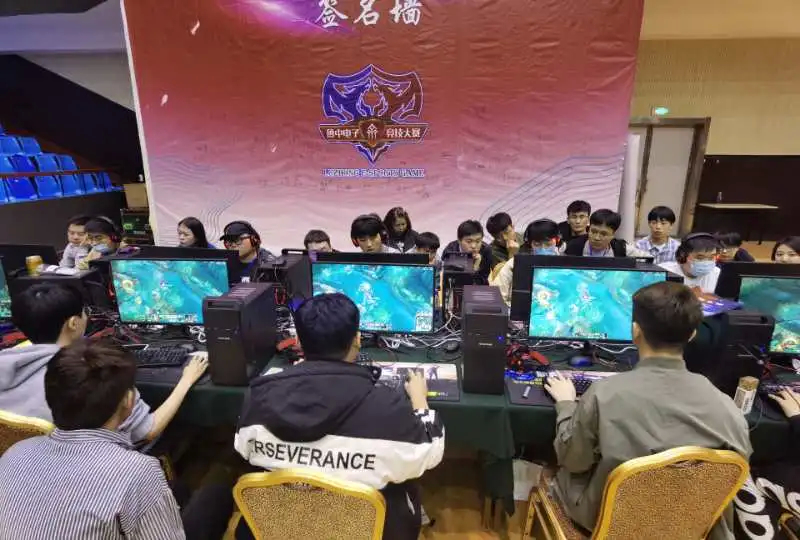 欧钰珊以她 欧钰珊以她