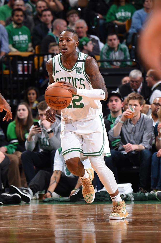 背后都是日 背后都是日