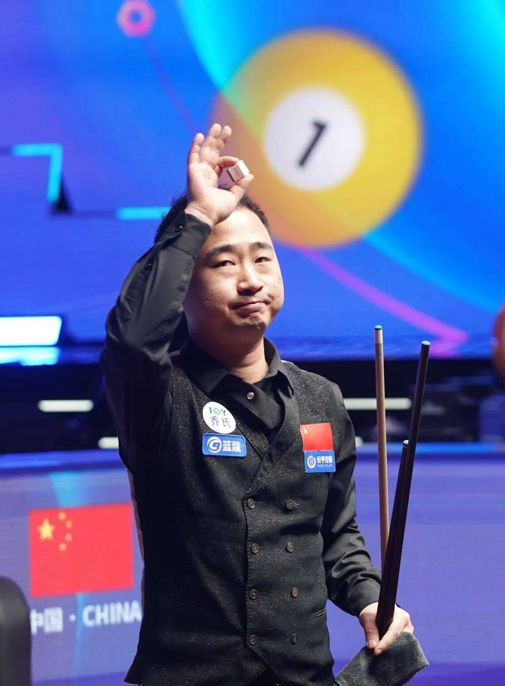 在背景资料 在背景资料